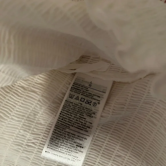 GAP Top - Picture 4 of 5